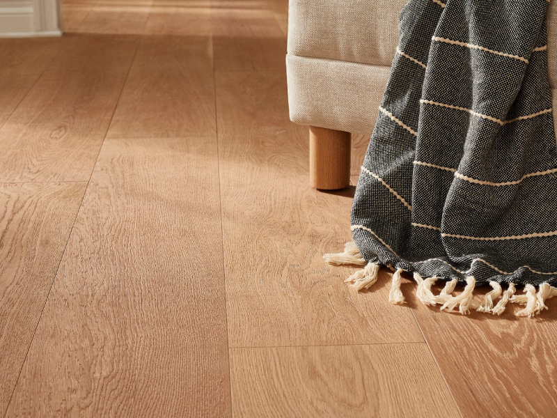 Custom-Hardwood-Flooring-800x600
